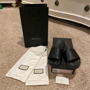 Gucci Microguccissima slides size 9